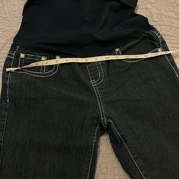 Maternity Bundle Lot Denim Shorts and Capris - Picture 2 of 10
